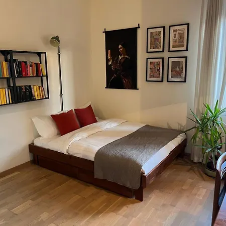 Tra Le Di Reggio - Pisacane