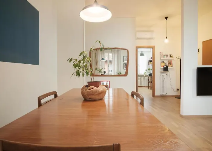 Tra Le Di Reggio - Pisacane *